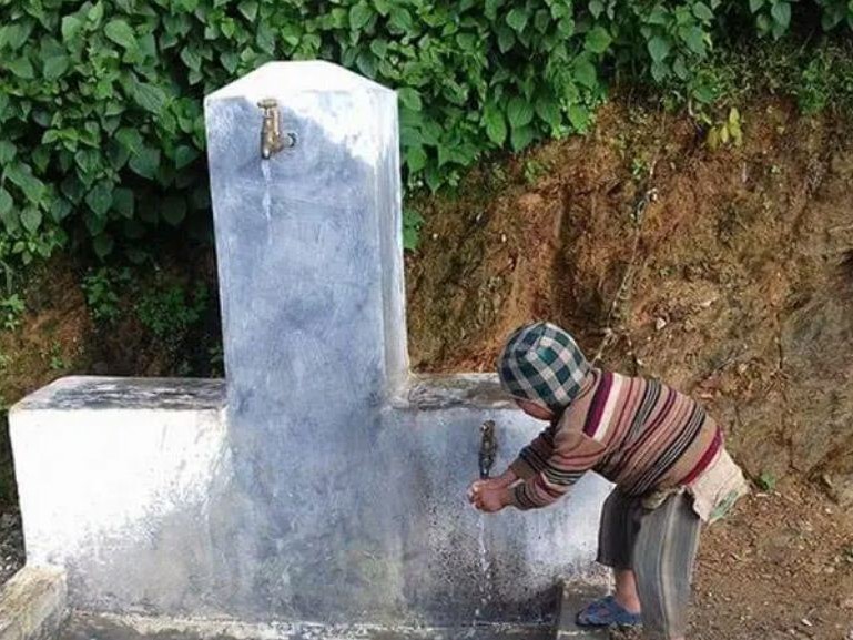 जहाँ, दलित र गैर दलितका छुट्टाछुट्टै धारा छन् 